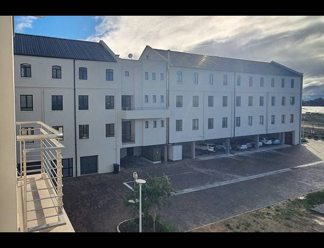 22M² OFFICE TO LET IN PAARL CENTRAL